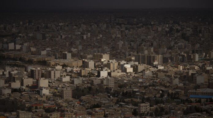 L’urbanisme com a destrucció i el dret a l’habitatge