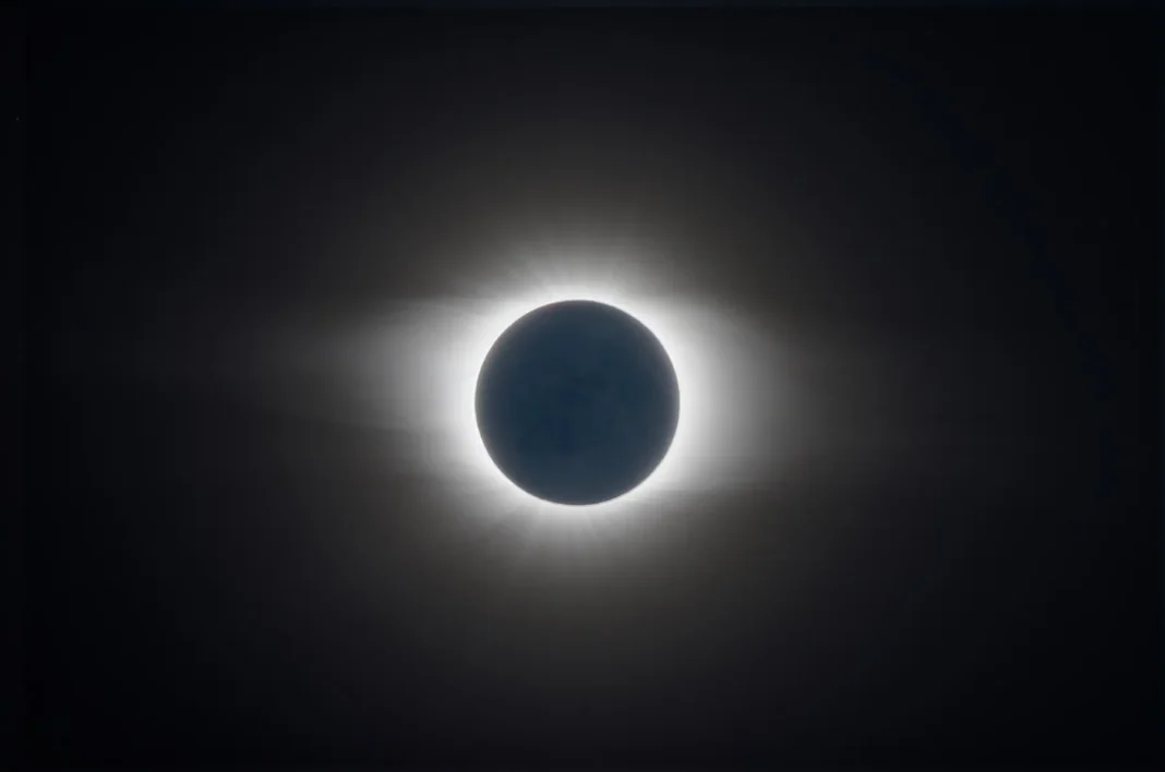 Eclipsi-solar-total-del-2-de-juliol-de-2019_Credits_ESA-CESAR-Wouter-van-Reeven